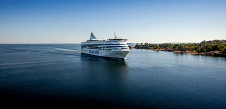 Silja Serenade seglar på havet